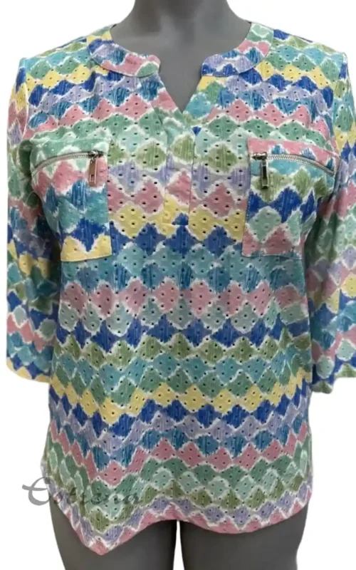 Camiseta estampada con bolsillos