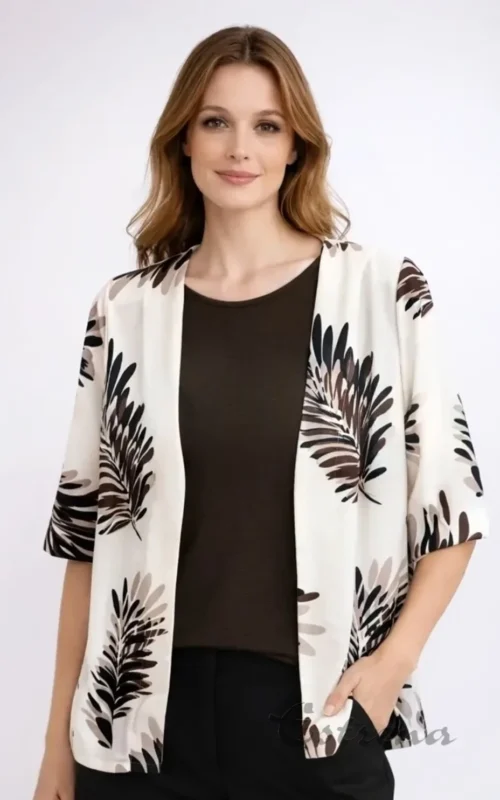 Casaca con estampado vegetal