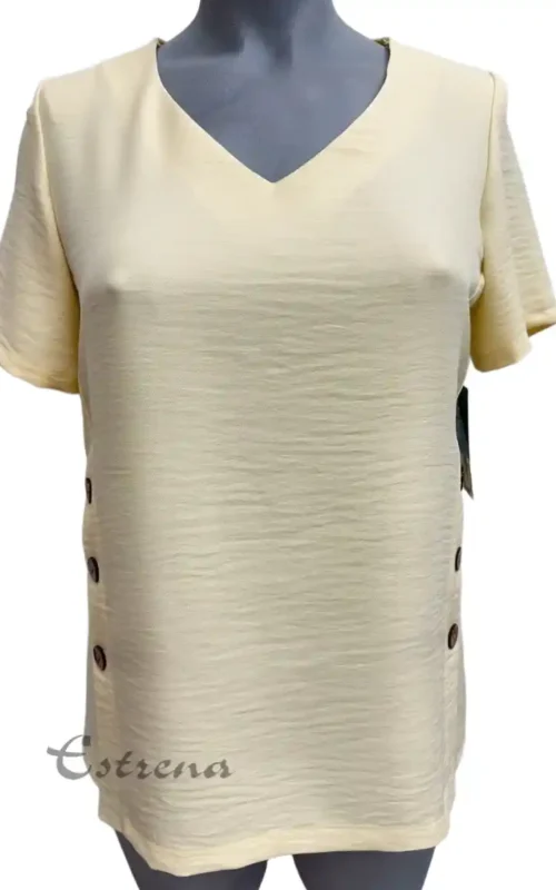 Blusa con botones laterales