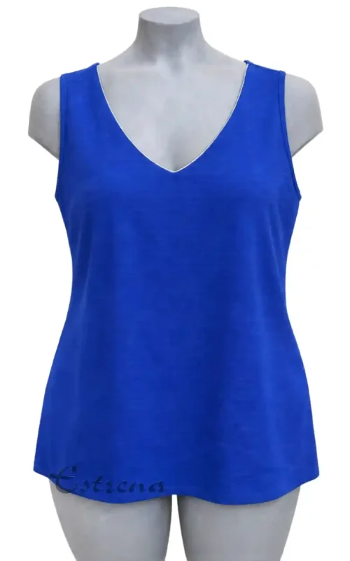 Top liso con cadenita en escote