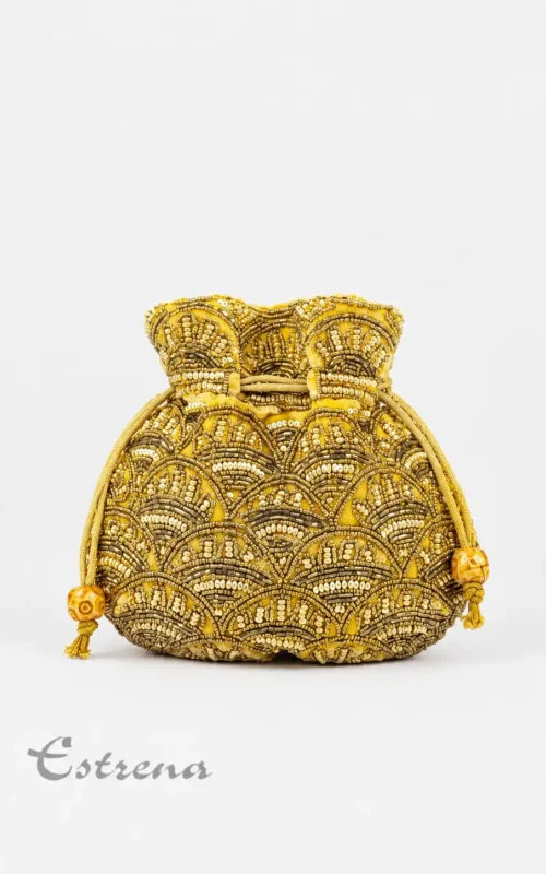 Bolso joya dorado con bordados ornamentales, abalorios brillantes y cierre de cordones